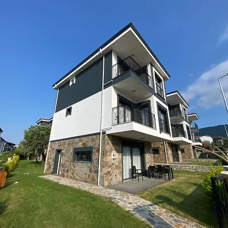 Oegreten Villa Aidim